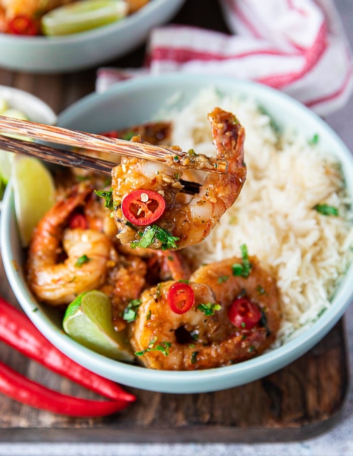 Effortless Chili Lime Shrimp: Impress Guests with This Low-Carb Delight